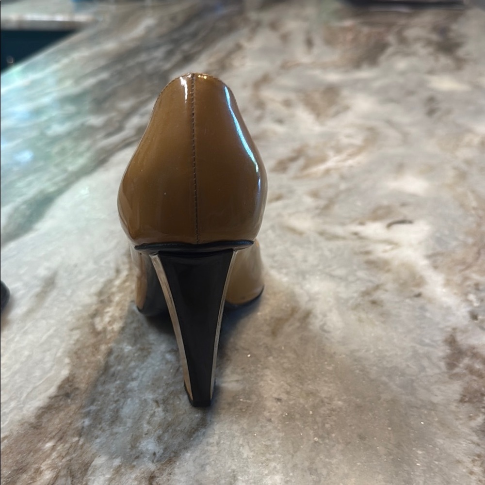 Jimmy Choo Tan and Black Peep patent leather Toe Heels - Picture 9 of 12